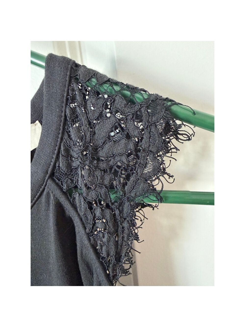 LOFT Black Lace Shoulder Tank Top L - Picture 4 of 6